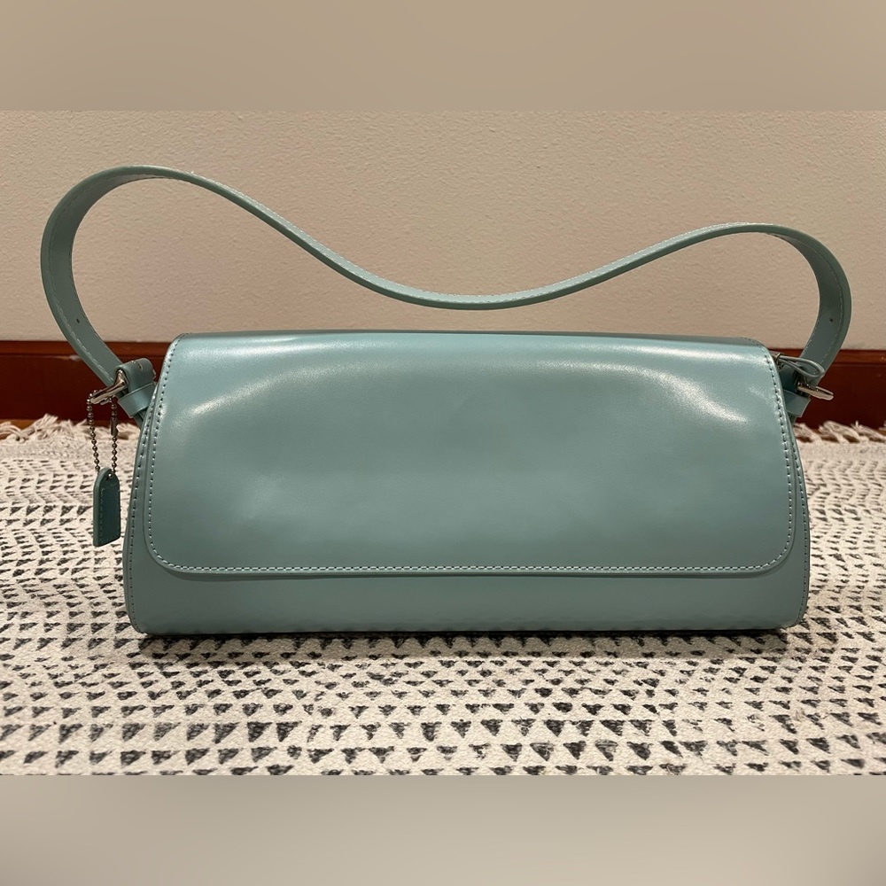 CNKW- Dusty blue hard shell purse, magnetic and zipper closures